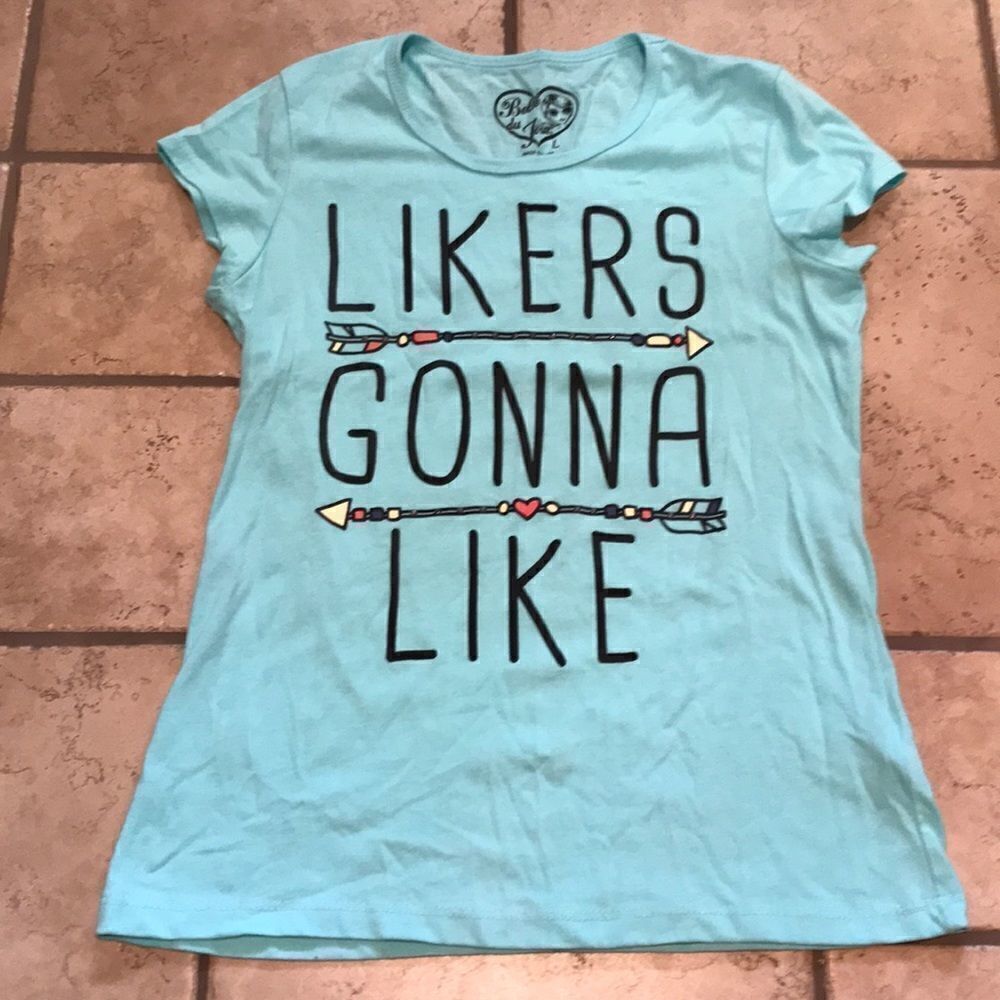 (5/$25) Belle du Jour Graphic t-shirt